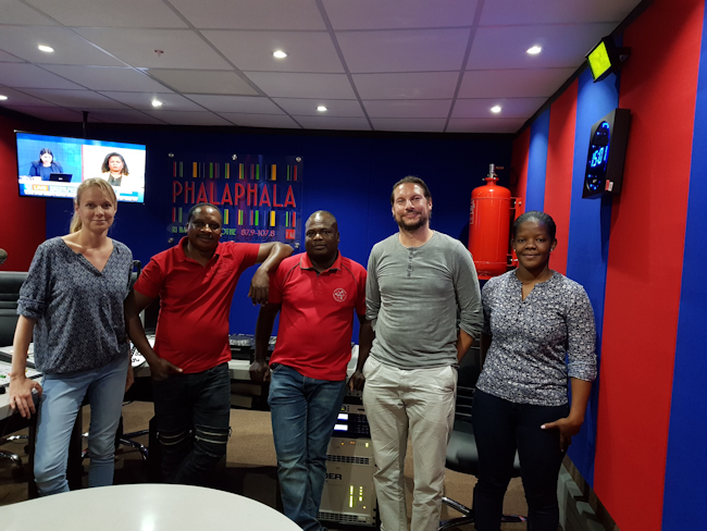 Our Winter School team was invited to discuss climate change and greenhouse gas measurements at a half-hour radio show at the local Phalaphala FM radio station Our Winter School team was invited to discuss climate change and greenhouse gas measurements at a half-hour radio show at the local Phalaphala FM radio station